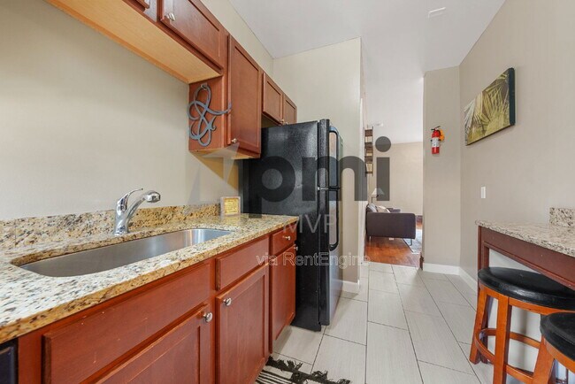 Photo - 265 E Northwood Ave