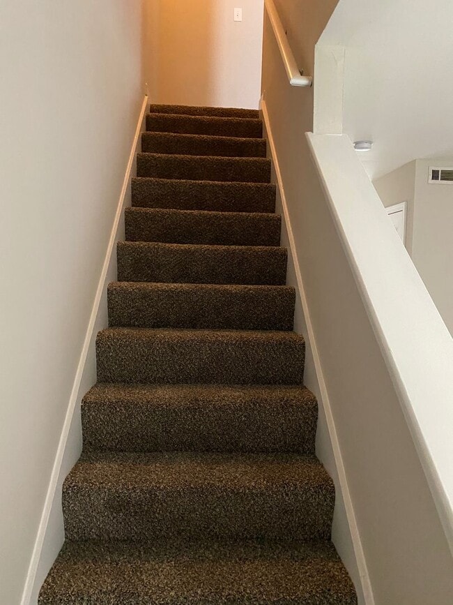 Photo - Great 2 bedroom townhome community located near downtown Dallas