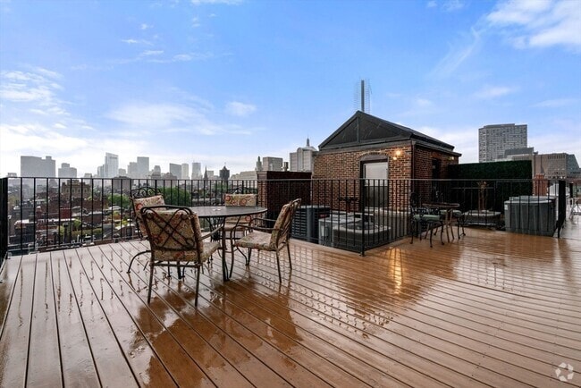 Building Photo - 347 Marlborough St Unit 2 Rental
