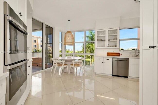 Photo - 733 Crandon Blvd Unit 406