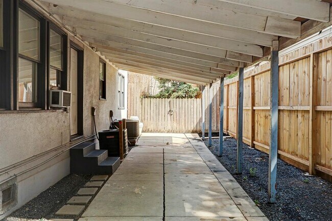 516 Colquitt St Unit 1