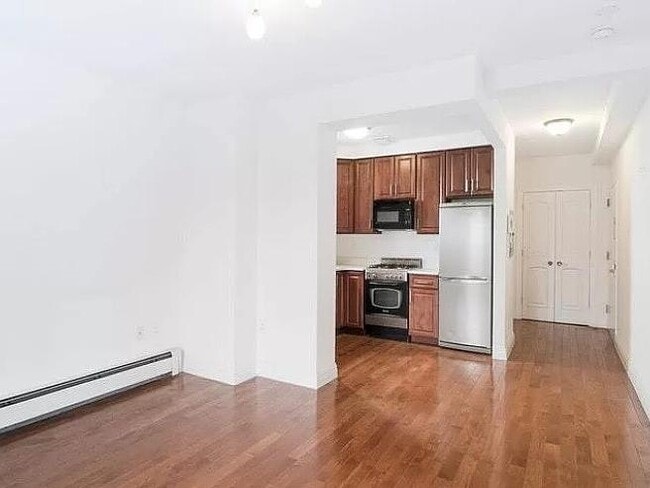 Photo - 25-25 Newtown Ave Unit 6D