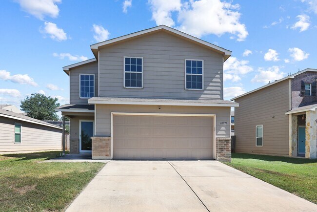 Building Photo - 3 Bedroom/2.5 Bath Hillcrest Subdivision Rental