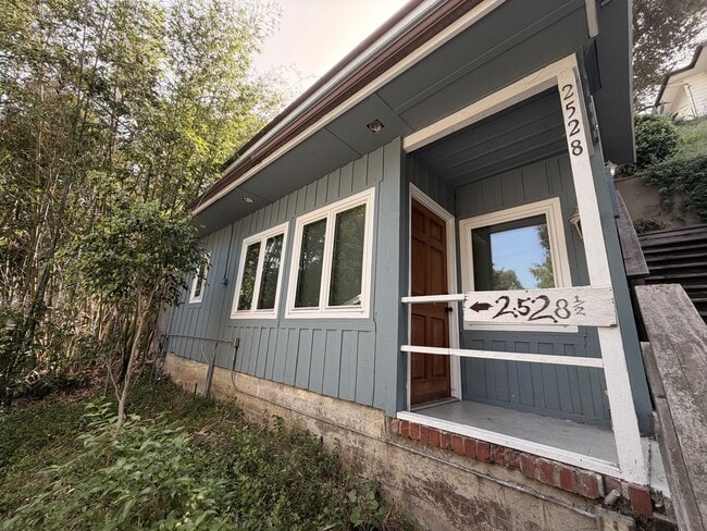 Photo - 2530 Glen Green St Unidad 2528 1/2