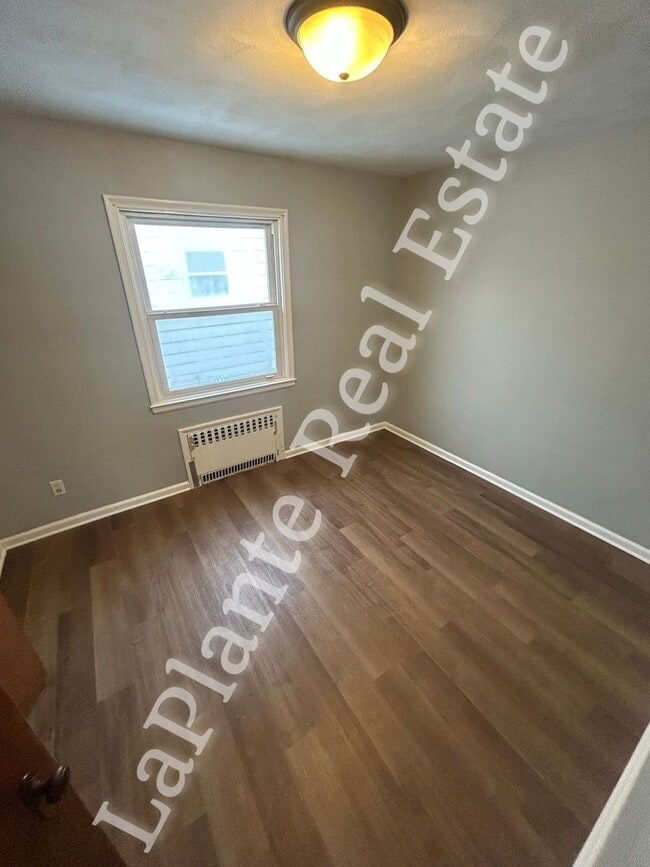 Photo - Cozy 2-Bed Home in Toledo