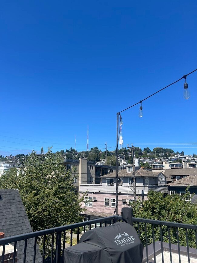 571 Valley St Unit 2