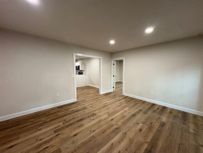 Photo - Modern Comfort & Convenient Living