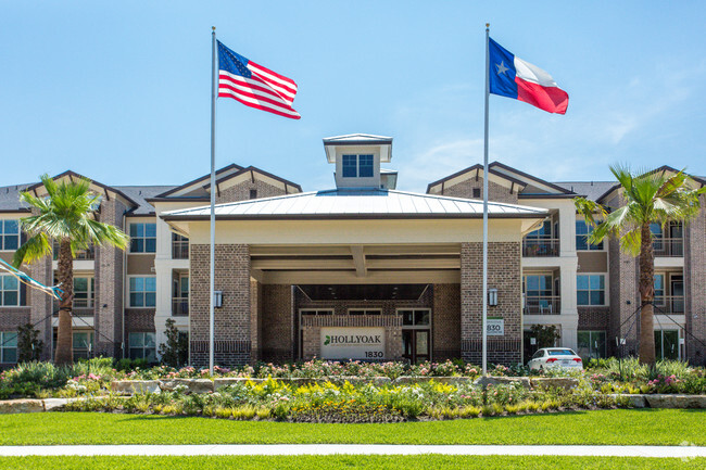 Building Photo - Hollyoak Senior Living Rental