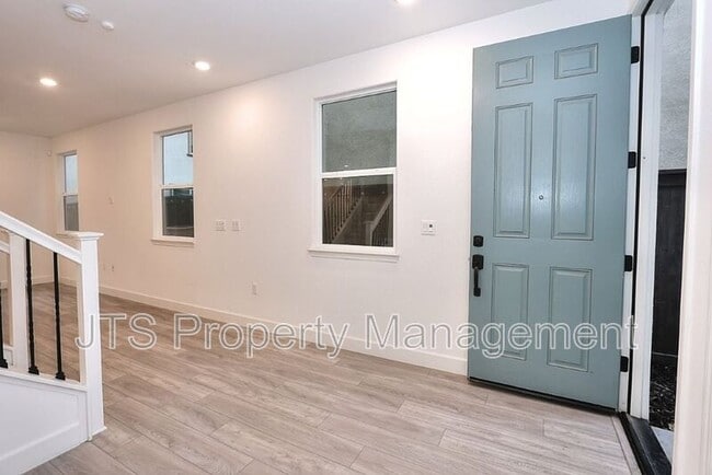 Photo - 3542 Nuestra Ave