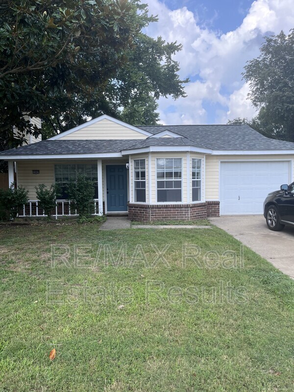 Building Photo - 1607 Timberline Dr