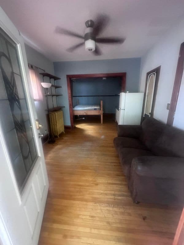 Photo - 2217 Colfax Ave South Unidad Studio