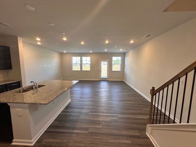 Photo - 3bd/2.5ba Townhome for rent @ Triple Crown in Durham