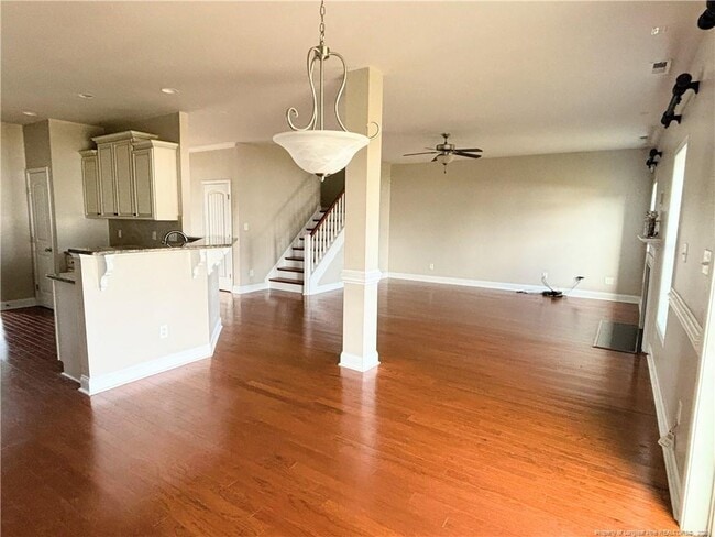 Photo - 951 Ronald Reagan Drive