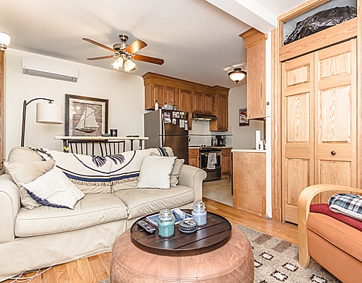 Building Photo - 137 Charles Unit 1