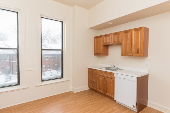 Photo - 1401 W Huron St Unit 4