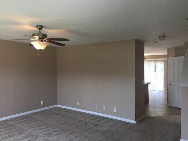 Photo - 4 bedroom Exit 1