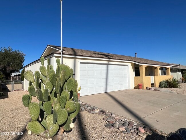 Photo - 10939 W Saratoga Cir