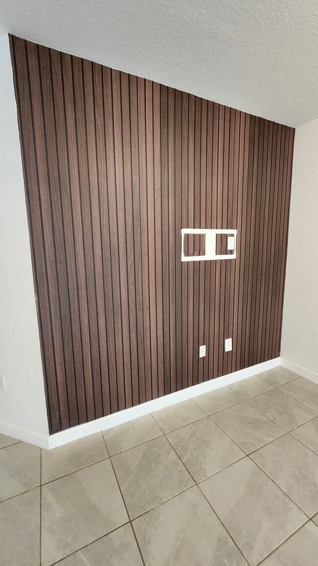 Photo - 1041 SE 27th Ter