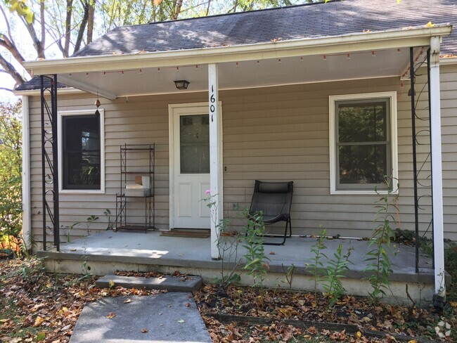 Building Photo - Charming 3 Bedroom in Uptown Blacksburg Rental