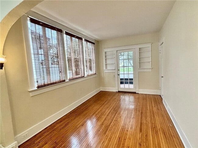 Photo - 7726 S Claiborne Ave Unidad A