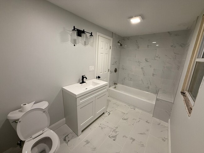 Photo - 70 Lancaster St