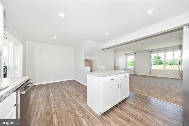 Photo - 62 Rhea Dr