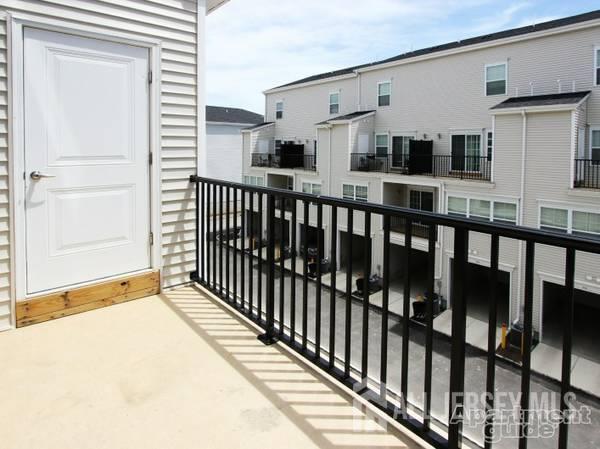 Photo - 406 Giordano Ave