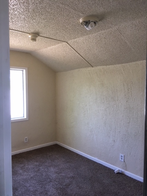 Photo - 1118 N Yosemite Ave