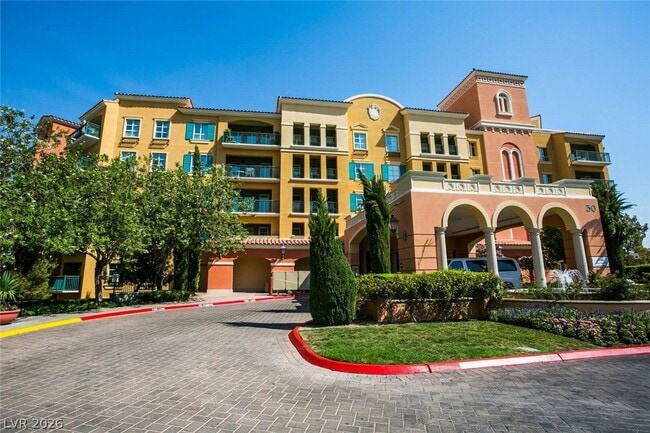 Photo - 30 Strada Di Villaggio Unit 515