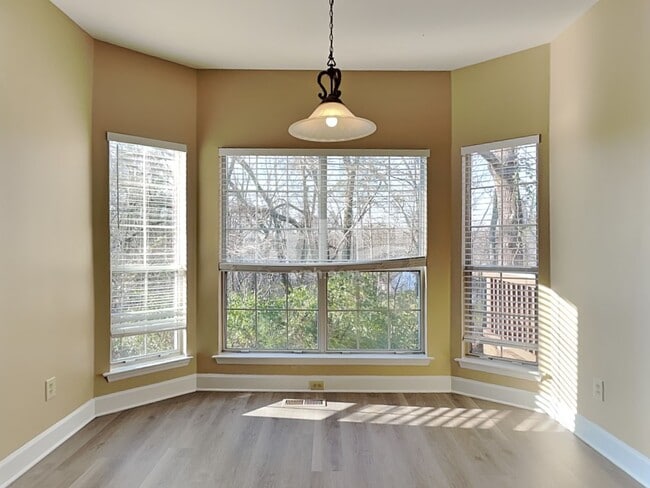 Photo - 1432 Brighton Cir