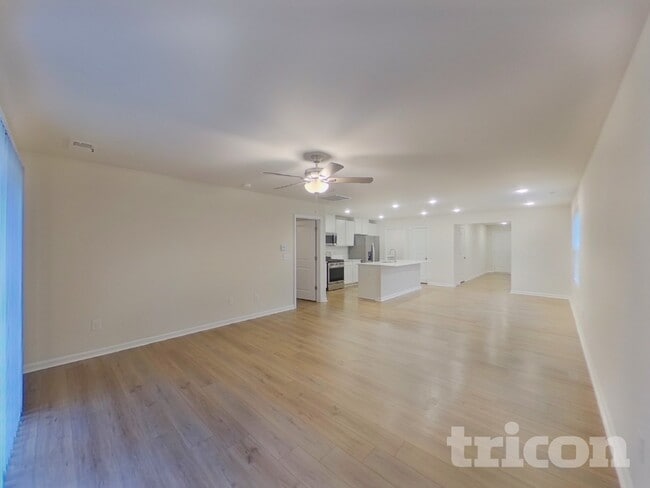 Photo - 139 Clairvale Ct