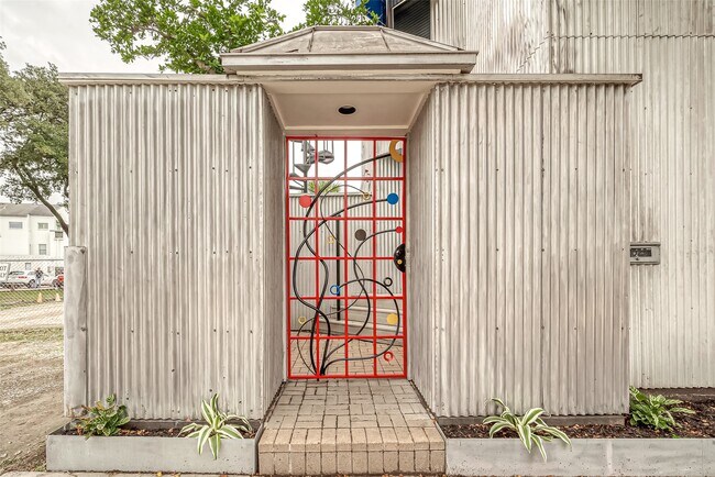 Photo - 2029 Dunlavy St