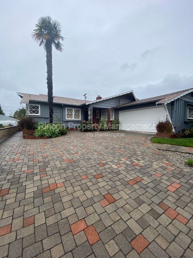 Photo - 373 Sierra Dr