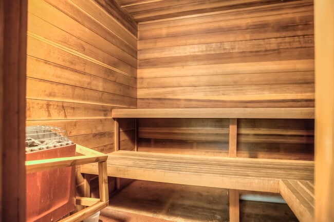 Photo - Oak Hill Apartments