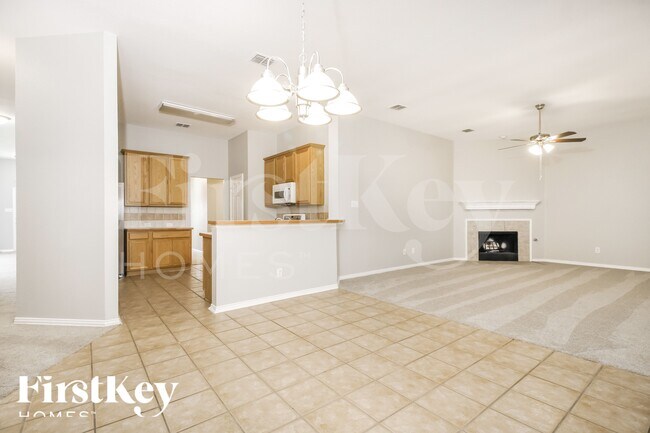 Photo - 8 Willowstone Ct