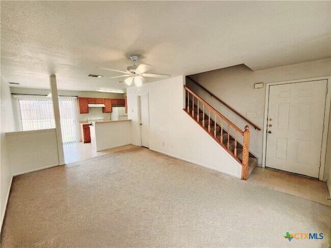 Photo - 5807 Redstone Dr