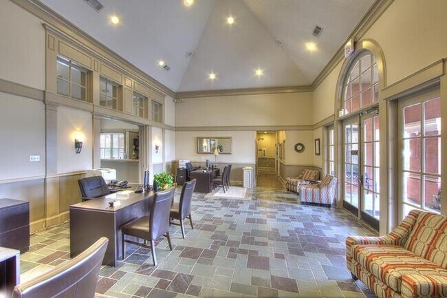 Photo - 6306 N MacArthur Blvd Unit c1