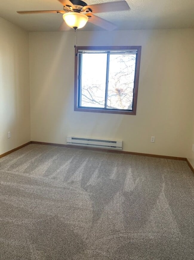 Photo - River's Edge Apartments