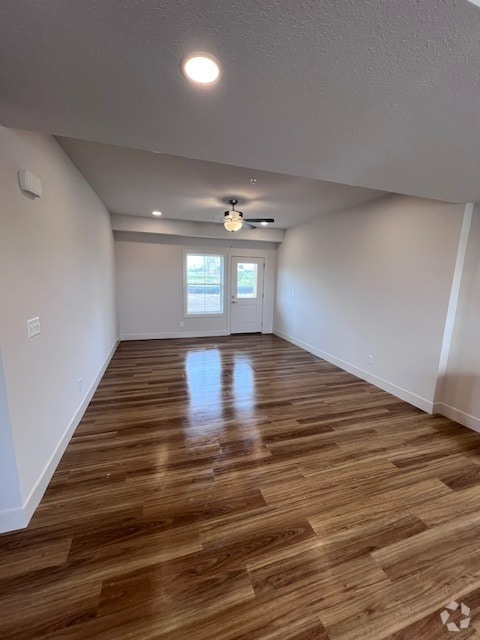 Building Photo - 913 Green Mill Rd Unit 10 Rental