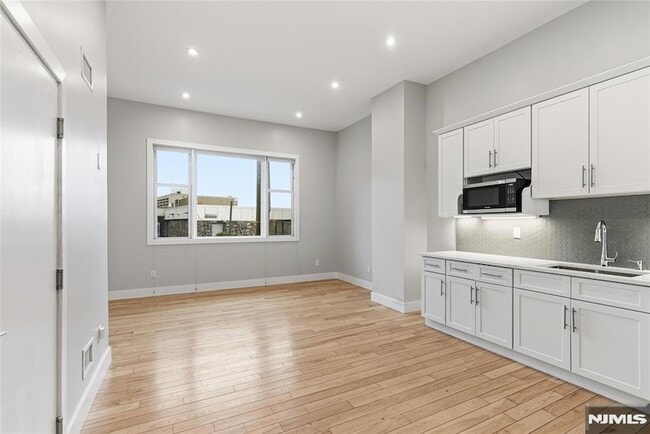 Photo - 12 Dempsey Ave Unit A