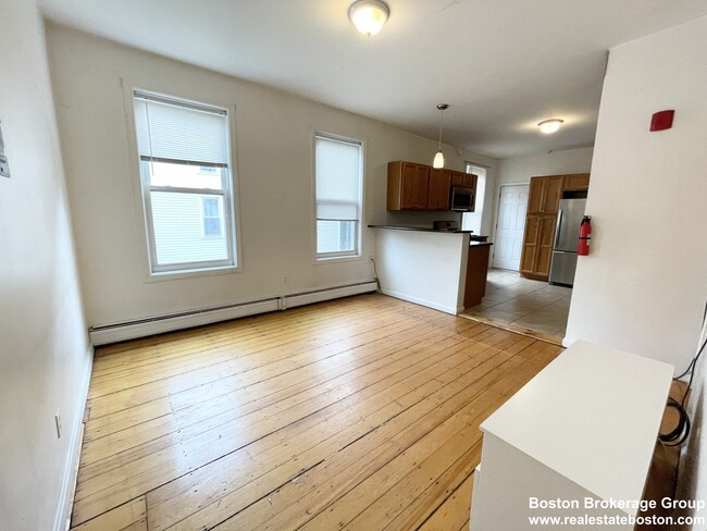 52 Delle Ave Unit 2