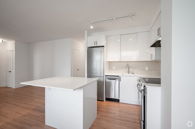 Bachelor - 380SF - Kitchen - 18 Brownlow