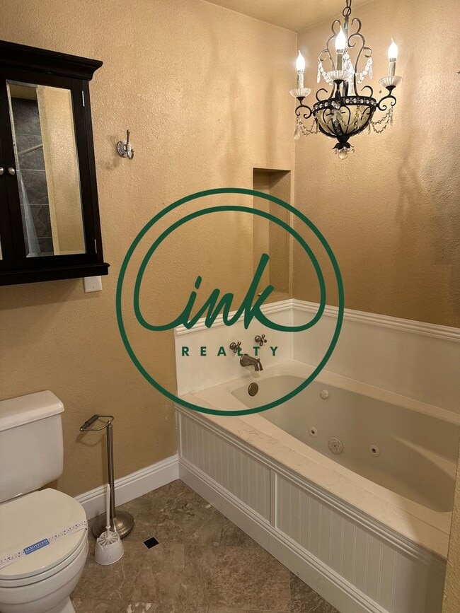 Photo - Charming Carson Home