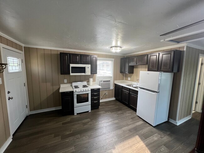 Photo - 2210 Broadway St Unit Garage apartment