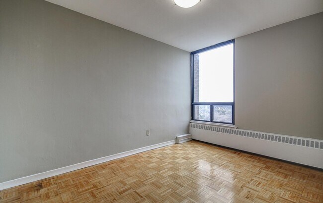 Photo - 545 The West Mall