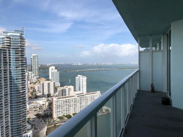 Building Photo - 1900 N Bayshore Dr Unit 3814