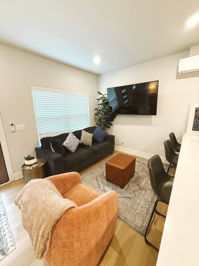 Photo - 1530 W Cato Springs Rd