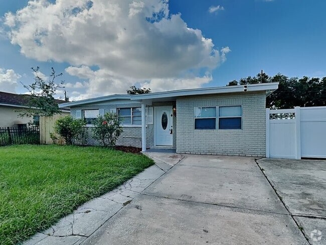 Building Photo - 2514 10th Ave Dr E Rental