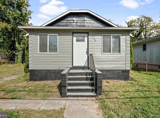 Photo - 410 Magnolia St
