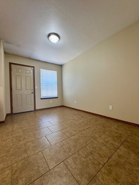 Photo - 4202 SW Chapelstone Ave Unit 3